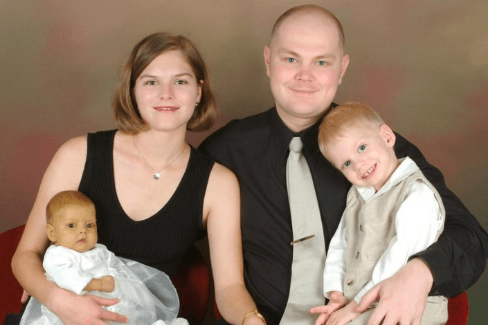 Rachel, Angela, Roy and Nathan Verrips - Dubai 2004