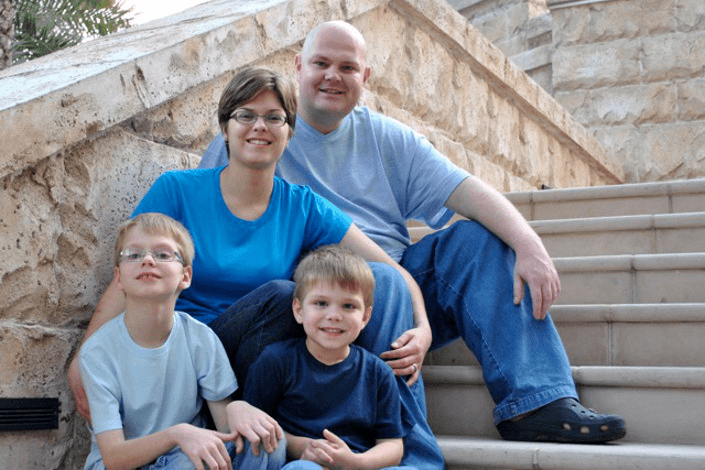 Nathan, Angela, Luke and Roy Verrips - Dubai 2010