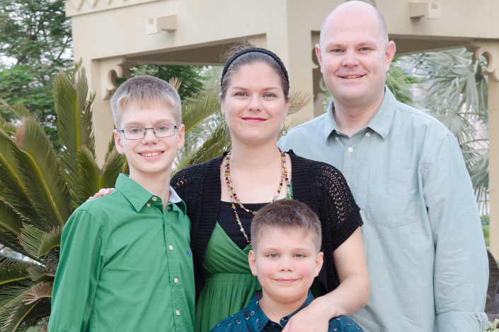 Nathan, Angela, Luke and Roy Verrips - Doha, Qatar 2014
